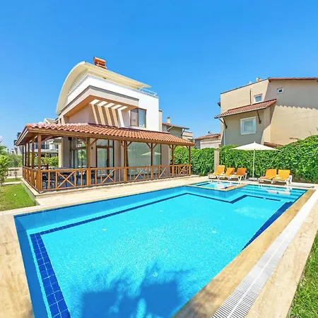 וילה Paradise Town Beliza *